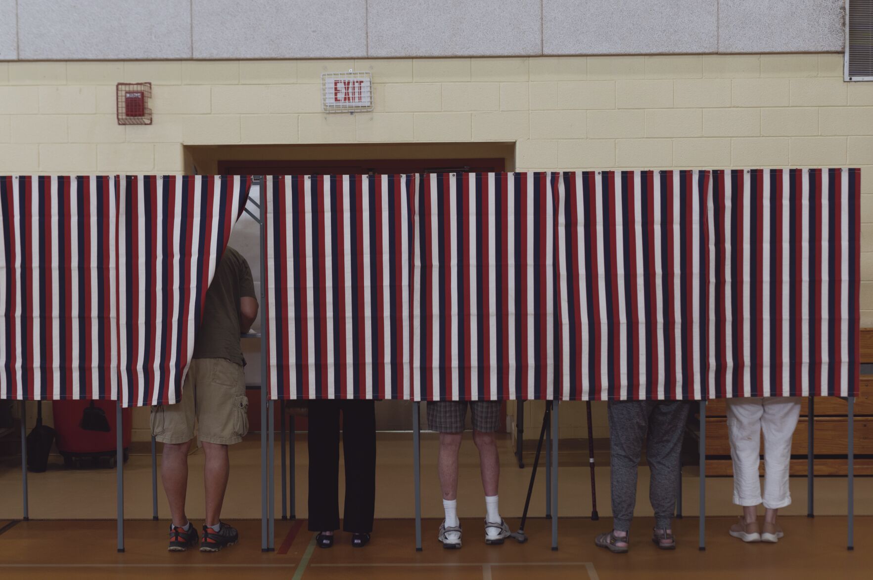 Voting feet